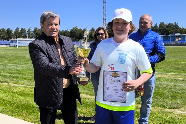 36DEF13D1-FB99-0810-41E1-E29875AAE592.jpg