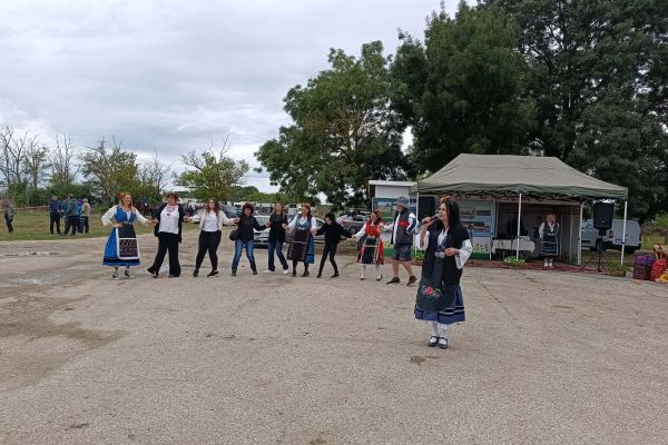 1-11CDF66707-188D-3A4B-FBCB-4511AF07844B.jpg